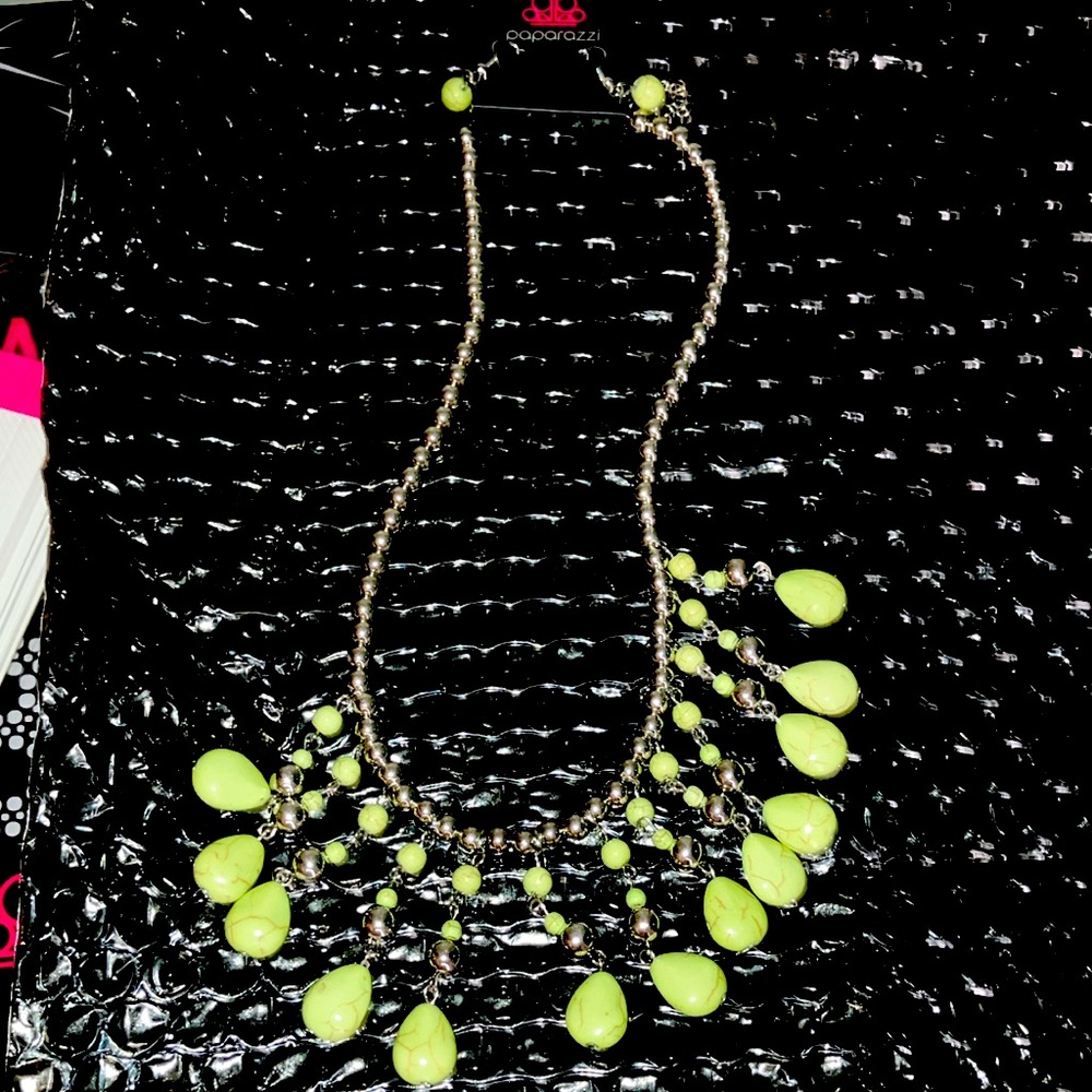Rural Revival Green Nacklace